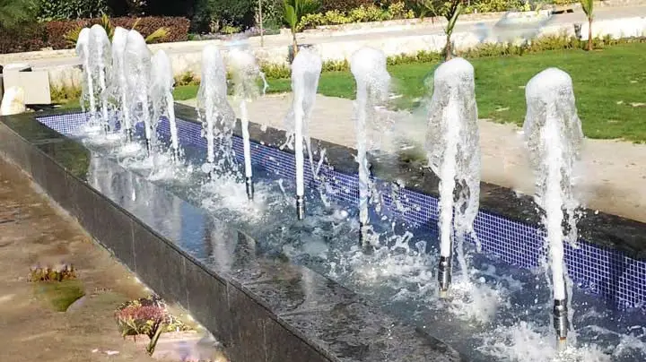 نازل آبنما فوم