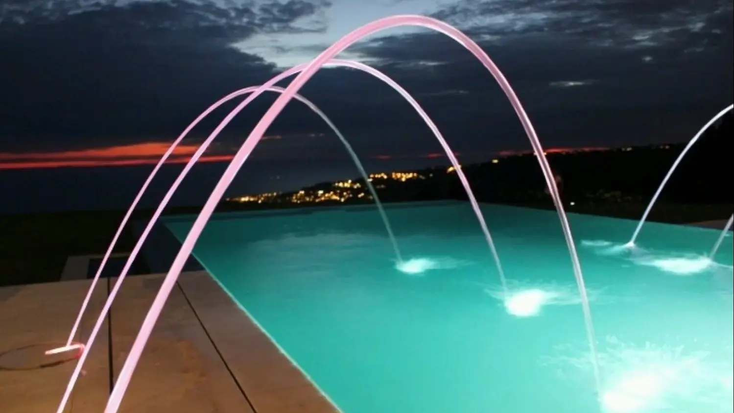 نازل آبنما لمینار