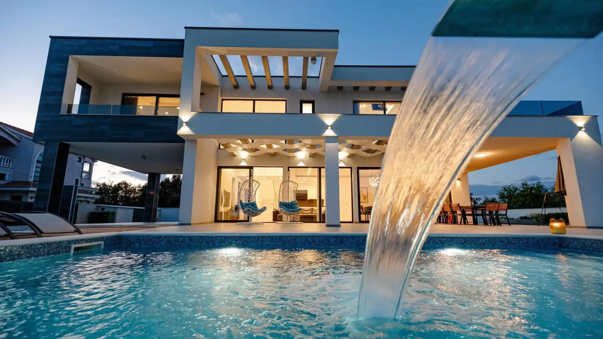 آبنما برای ویلا