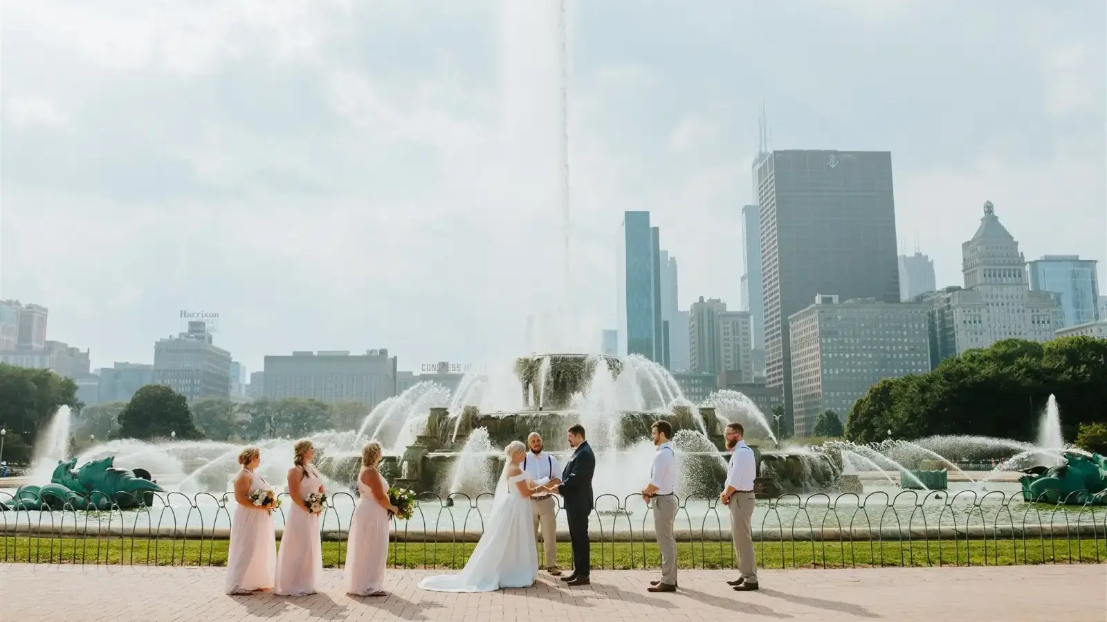 آبنما برای تالار و عمارت عروسی