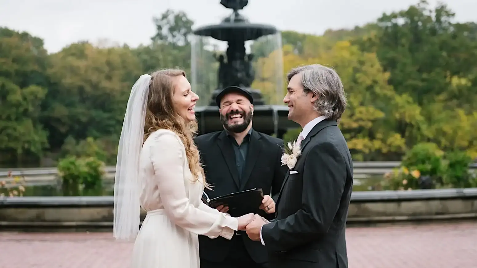 آبنما برای تالار و عمارت عروسی