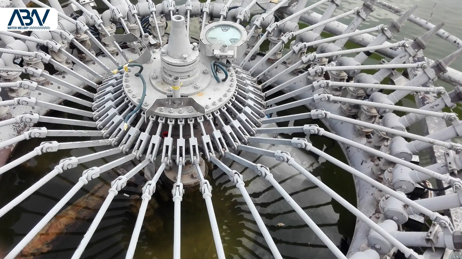 1 پکیج آبنما موزیکال یوفو