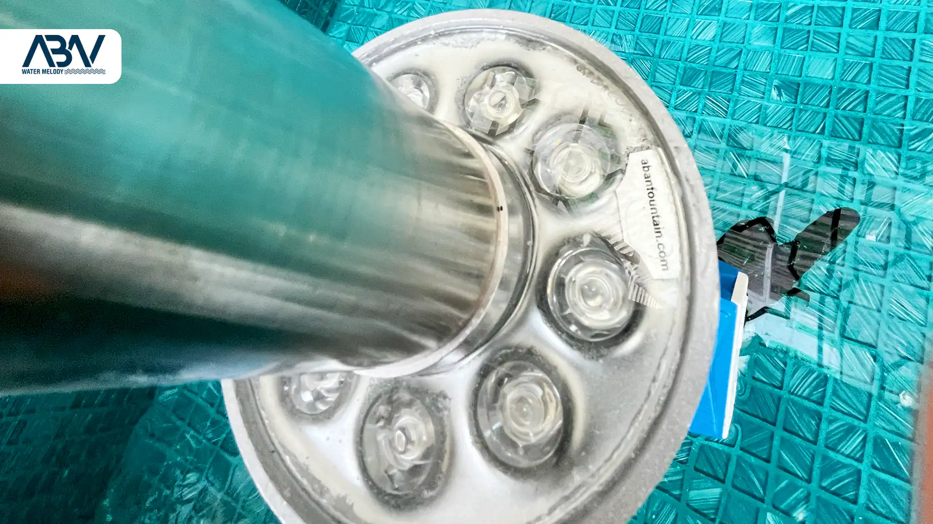 چراغ آبنمای دورنازلی