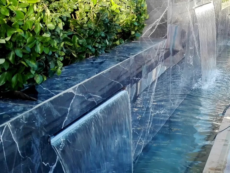 آبنما برای حیاط