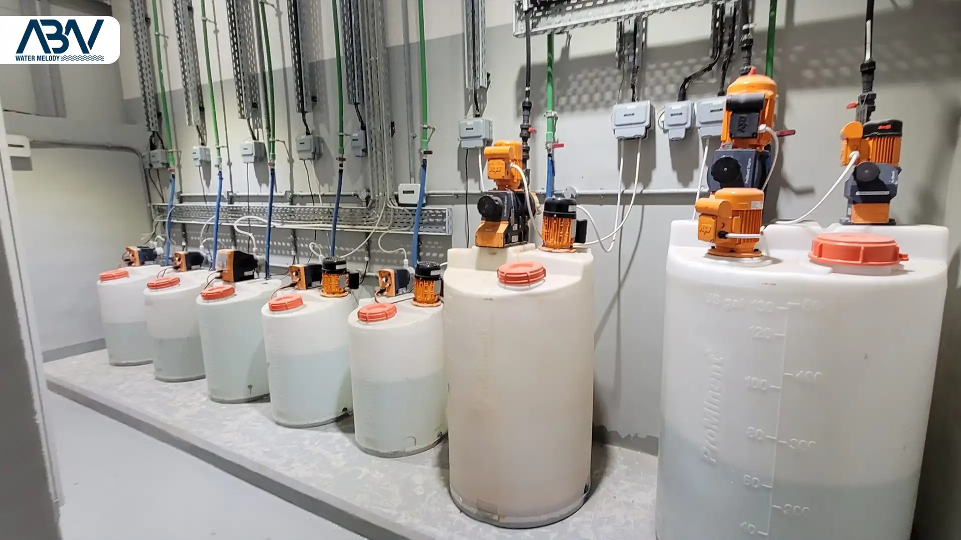 3 دوزینگ پمپ استخر