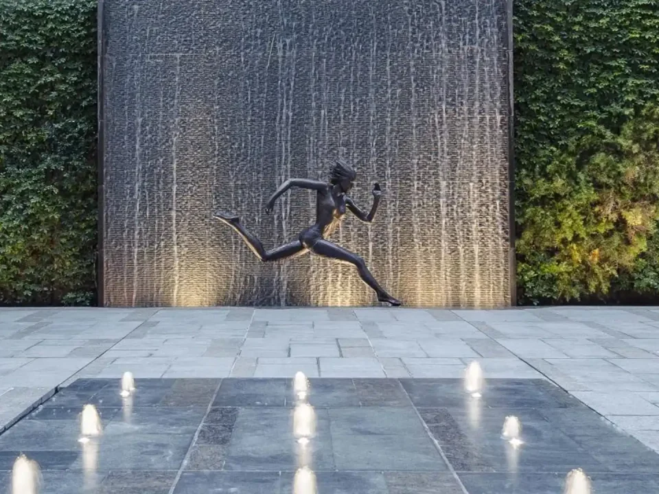 معرفی 7 آبنمای مدرن برای انواع پروژه